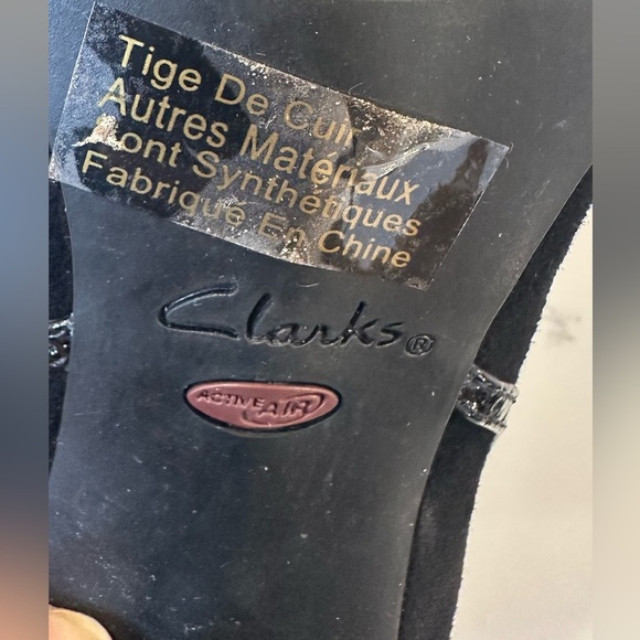 Clarks Artisan Black Suede and Patent Leather Heeled Shoes Classic Elegance - Picture 13 of 13